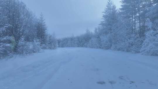 山林雪路林海雪原