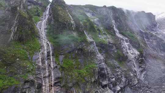 航拍四川甘孜海螺沟高山森林瀑布风光