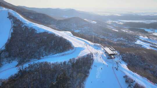 2023东北亚滑雪场 雪道山峰 滑雪景色