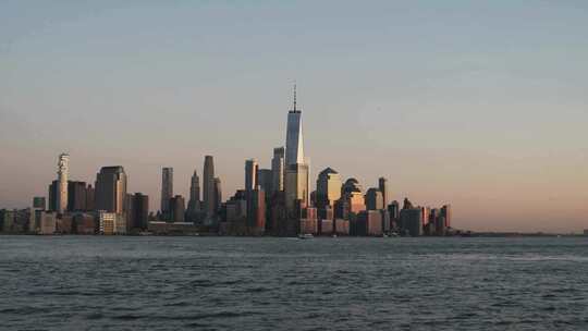 纽约日落时分曼哈顿市区景观