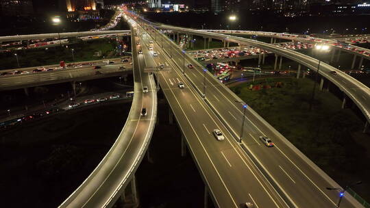 城市交通夜景车水马龙-立交桥高架路车流