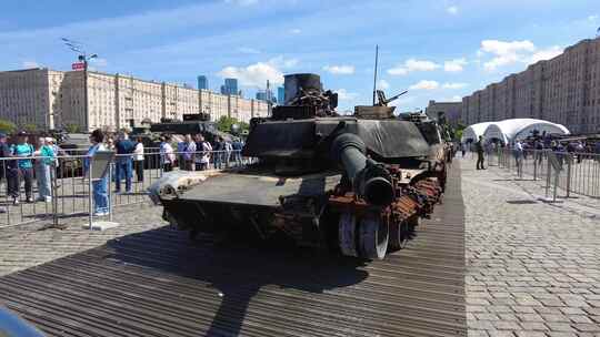在莫斯科展示的缴获美制M1A1主战坦克