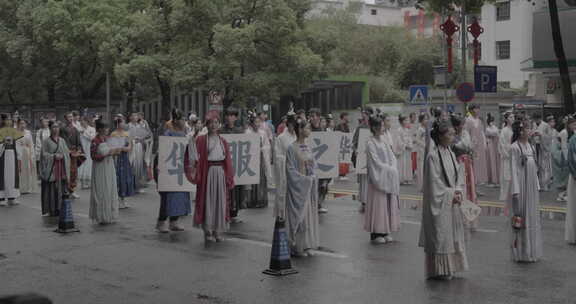 贵阳民族联欢巡游街景