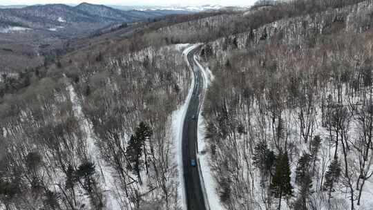 吉林长白山雪原森林公路G334航拍风光