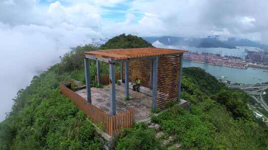 航拍深圳盐田菠萝山雨后生态自然风景