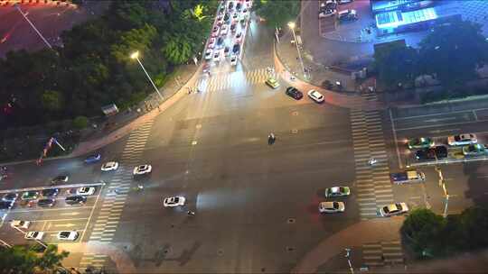 十字路口城市车流延时车辆交通夜晚夜景