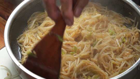 中国传统家常小菜醋溜豆芽