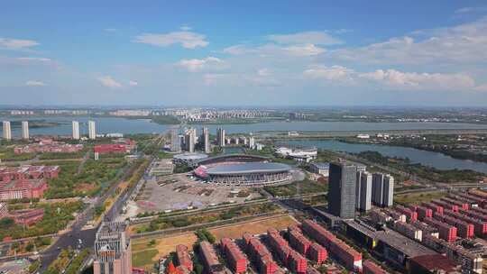 江西南昌艾溪湖奥体中心体育馆蓝天白云