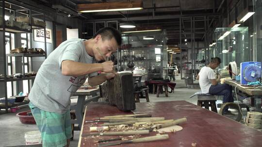 楚式漆器木工雕刻