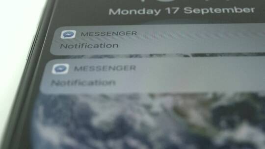 iPhone X上的Messenger通知视频素材模板下载