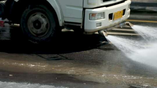 洒水 洒水车 下水道