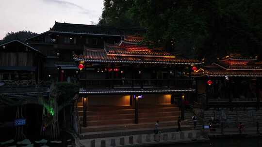 湖南皇都侗文化村古建筑夜景