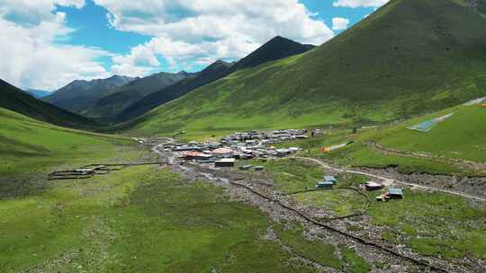 新疆藏区高原风光伊犁那拉提草原