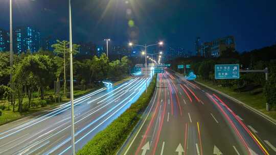 深圳夜晚城市公路道路繁忙车流灯轨延时