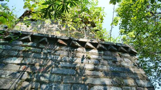 广西桂林象鼻山的普贤塔