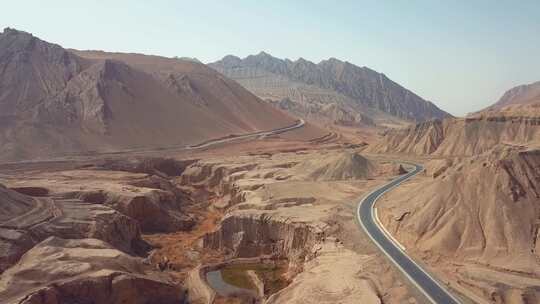 鄯善县吐峪沟大峡谷、火焰山