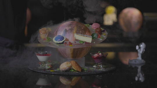 美式高级餐厅厨师甜品制作视频素材模板下载