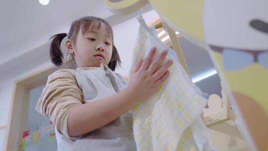 幼儿园小朋友洗手消毒视频视频素材模板下载