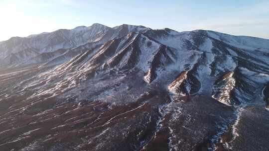 青海拉脊山冬日雪山航拍4K视频