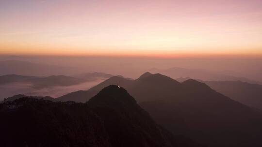 云海日出山照耀太阳云雾山水画中国风光大地