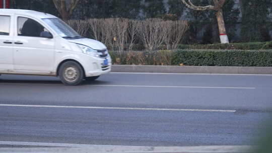 出行 街道 马路 公路 汽车 游玩