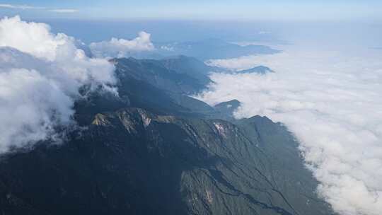 8K江西萍乡武功山峰流瀑云海航拍延时