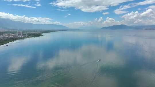 航拍大理苍山洱海视频素材模板下载