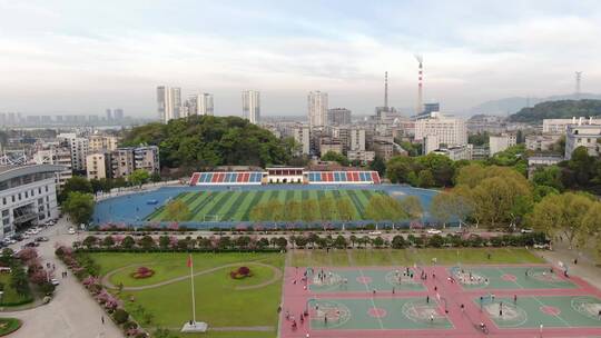 【4K】大学校园航拍篮球场操场高考本科学院视频素材模板下载