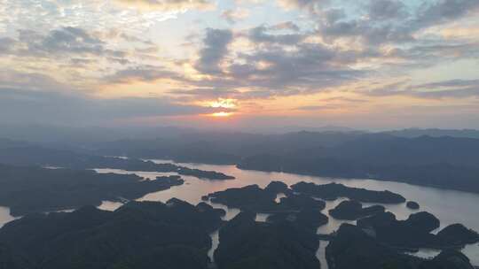 浙江省杭州市千岛湖日出