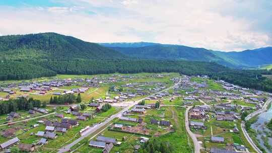 新疆北疆阿勒泰禾木村风景航拍