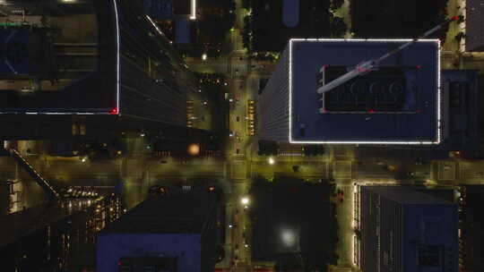 鸟瞰休斯顿市中心交通城市发光的街道和高耸