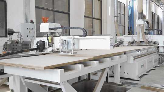 数控机床加工木板 自动化木材切割