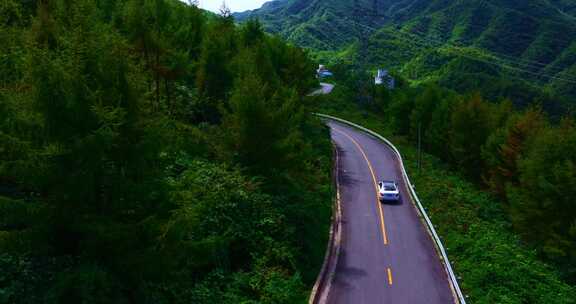 云南自然风光大山山上景观高山峡谷