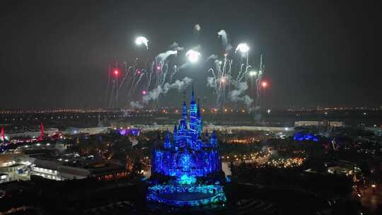 上海迪士尼乐园灯光秀烟花秀