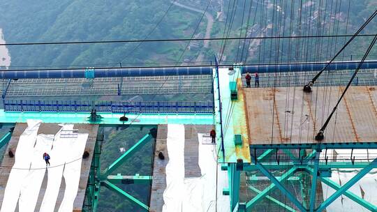 贵州花江峡谷大桥建设航拍