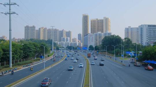 广西南宁邕武路车流道路街道街景