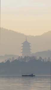 杭州清晨城市建筑西湖风光竖版