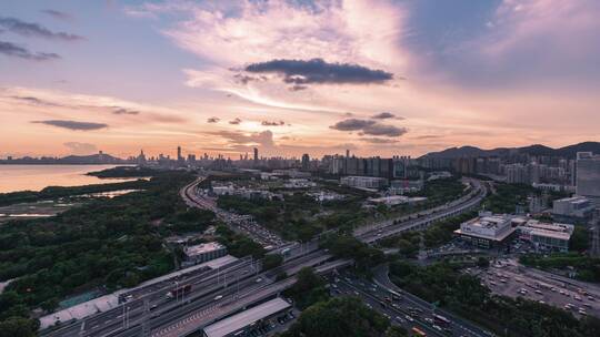 深圳城市交通车流火烧云