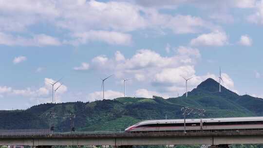 复兴号高速列车低碳出行磁悬浮风力发电