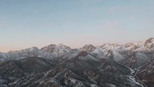 雪山日照金山航拍延时