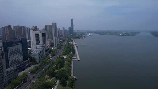 镇江长江路江岸沿线城市大景航拍视频素材模板下载