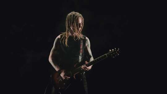 玩电吉他的可怕锁音乐家