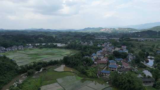 航拍乡村田野