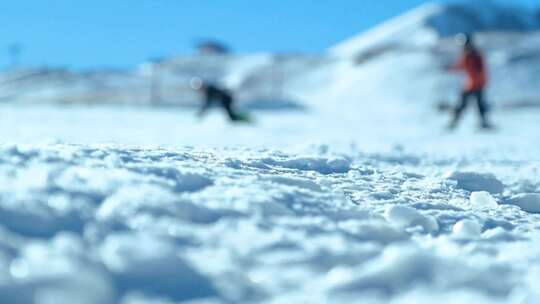 滑雪运动员超慢动作表演