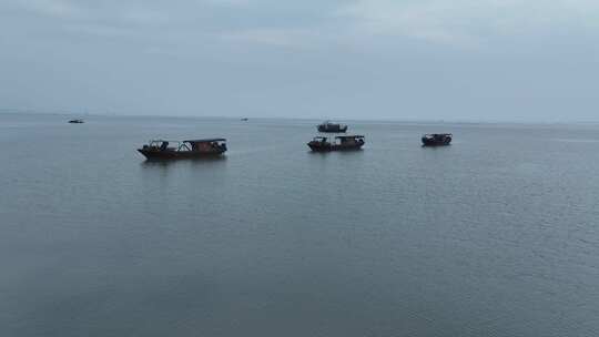 北海银滩渔船