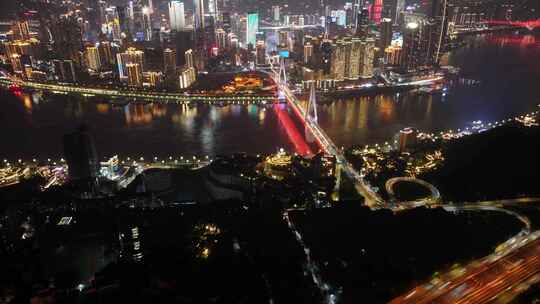 重庆市南岸区东水门长江大桥航拍延时夜景车