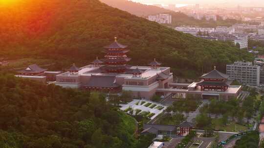 夕阳下的寺庙宝塔 谷隐寺 岘山 伏羲陵