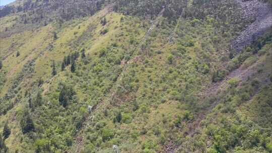 航拍西昌螺髻山的风景视频