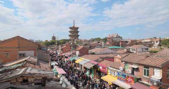 泉州开元寺双塔西街泉州东西塔节日人流