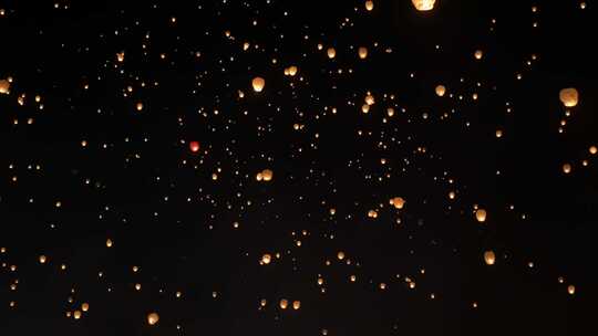 夜空放飞孔明灯场景